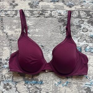 Victoria’s Secret Lightly Lined T-Shirt Bra - 34B